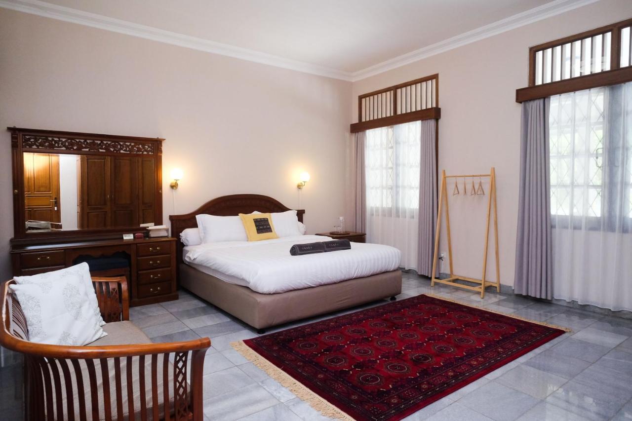 Sareh Villa By The Lavana Semarang Dış mekan fotoğraf