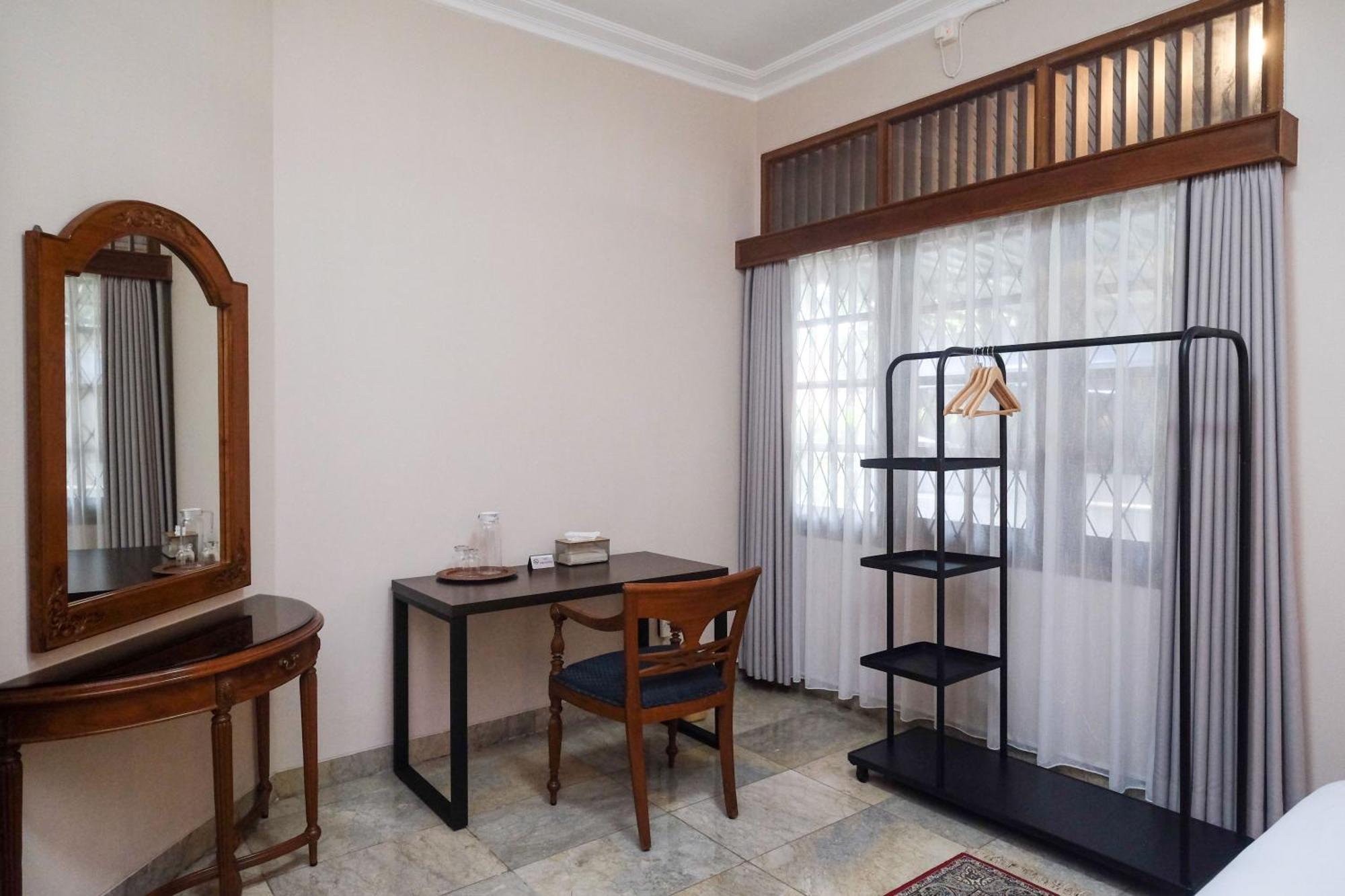 Sareh Villa By The Lavana Semarang Dış mekan fotoğraf