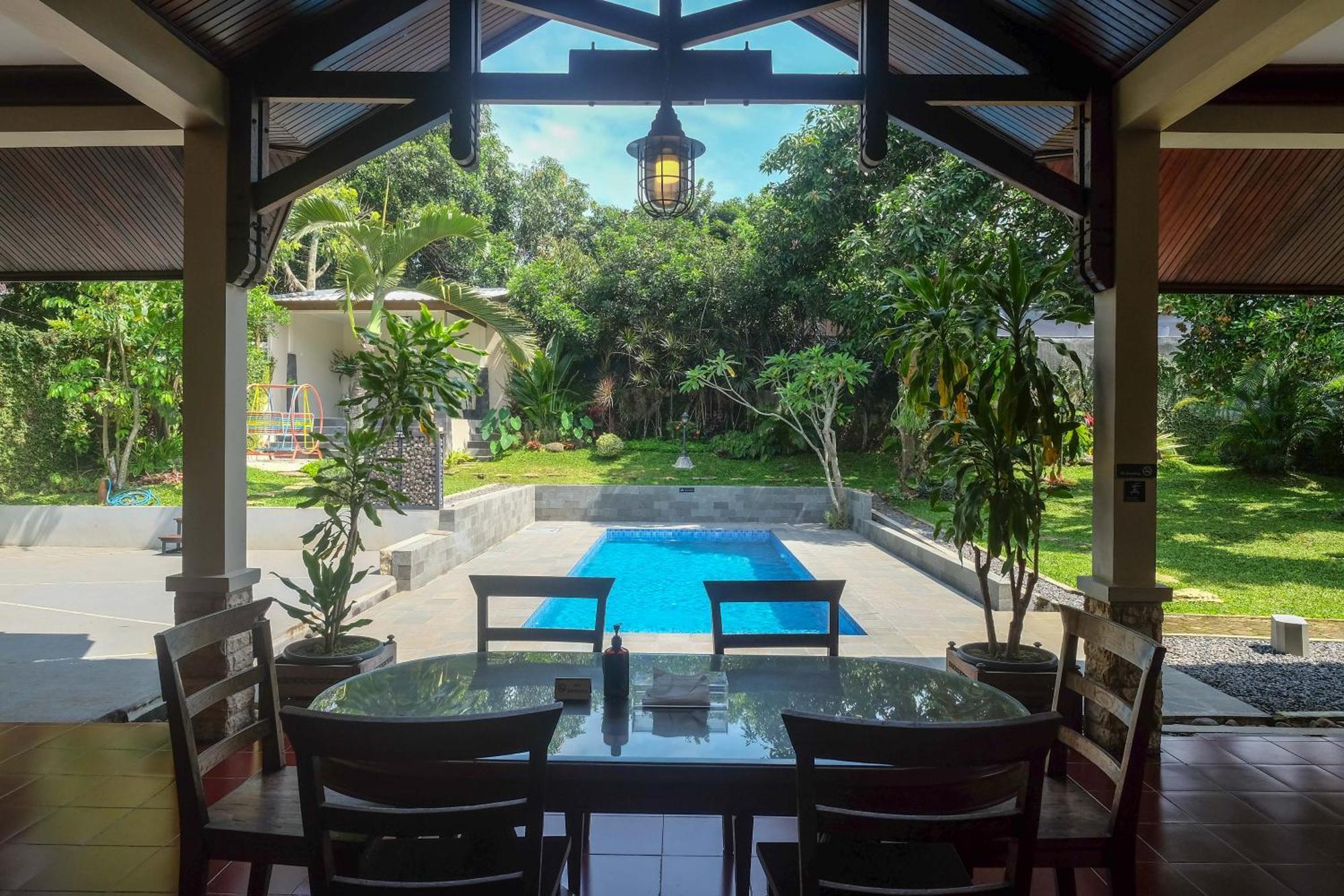 Sareh Villa By The Lavana Semarang Dış mekan fotoğraf